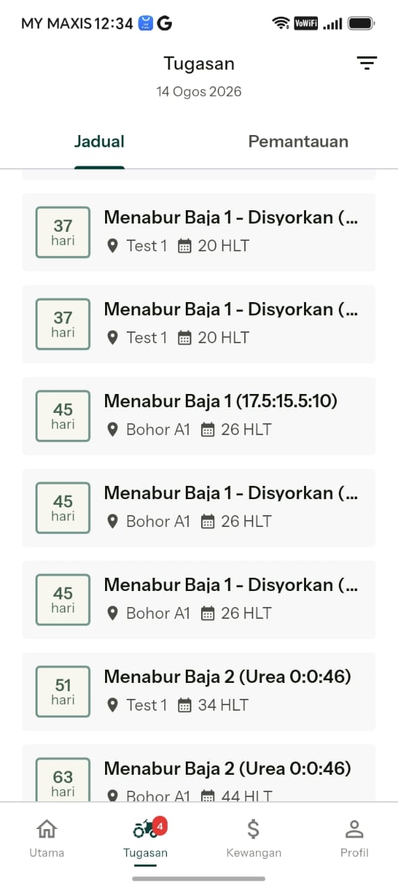 Buku Padi running on a farmer's phone